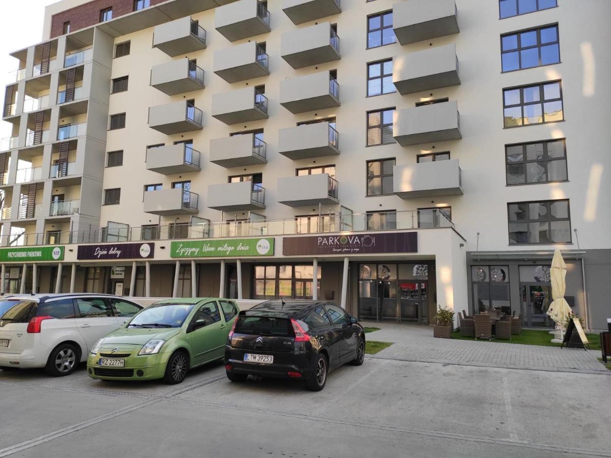 Apartament Parkowy Apartment Жешов Екстериор снимка